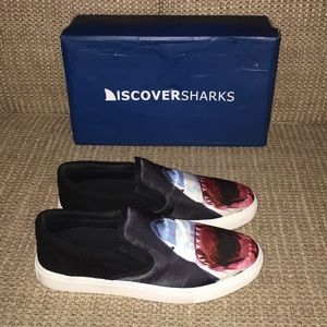 DiscoverSharks lowtop sneakers